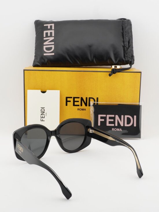 Fendi FE40137I 01A Butterfly Sunglasses - Black /Grey